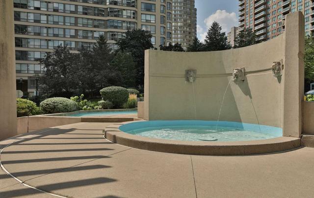1605 - 1 Elm Dr W, Condo with 2 bedrooms, 2 bathrooms and 1 parking in Mississauga ON | Image 29
