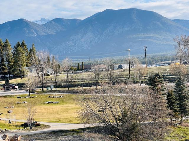 720 9th Avenue, House attached with 3 bedrooms, 3 bathrooms and 3 parking in Invermere BC | Image 20