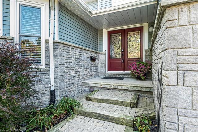 48 Muirhead Crescent, House detached with 4 bedrooms, 2 bathrooms and 4 parking in Brantford ON | Image 34