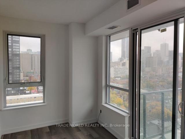 1401 - 181 Huron St, Condo with 2 bedrooms, 2 bathrooms and 0 parking in Toronto ON | Image 10