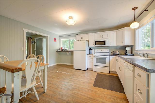 11905 Kalamalka Road, House detached with 4 bedrooms, 1 bathrooms and 5 parking in Coldstream BC | Image 16