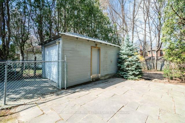 218 Lawrence Ave E, House detached with 3 bedrooms, 2 bathrooms and 3 parking in Toronto ON | Image 27