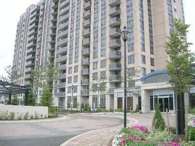 839 - 18 Mondeo Dr, Condo with 1 bedrooms, 1 bathrooms and 1 parking in Toronto ON | Image 1
