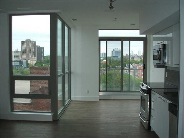 802 - 630 Queen St E, Condo with 1 bedrooms, 1 bathrooms and null parking in Toronto ON | Image 2