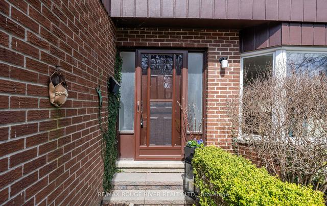 124 Acheson Blvd, House detached with 4 bedrooms, 3 bathrooms and 4 parking in Toronto ON | Image 36
