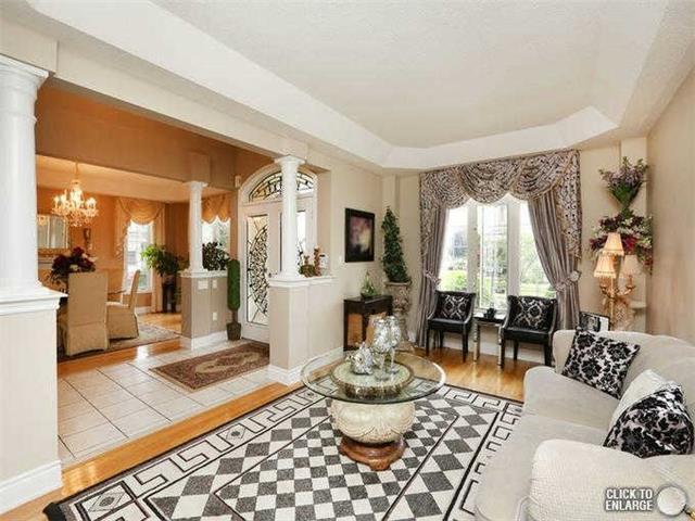 32 Adriatic Cres, House detached with 4 bedrooms, 5 bathrooms and 6 parking in Brampton ON | Image 3