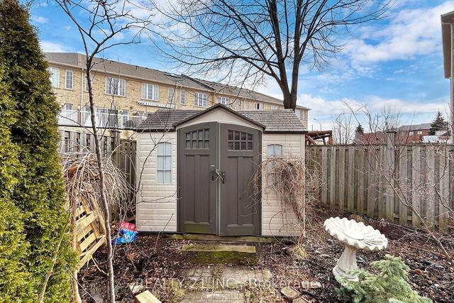 29 Wilkes Cres, House semidetached with 3 bedrooms, 4 bathrooms and 2 parking in Toronto ON | Image 32