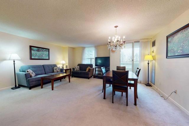 508 - 60 Inverlochy Blvd, Condo with 3 bedrooms, 2 bathrooms and 254 parking in Markham ON | Image 6