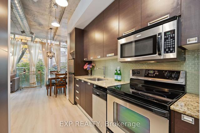 202 - 20 Stewart St E, Condo with 1 bedrooms, 1 bathrooms and 0 parking in Toronto ON | Image 3
