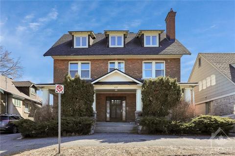 692 Echo Drive, House detached with 6 bedrooms, 4 bathrooms and 4 parking in Ottawa ON | Card Image