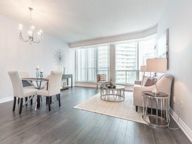 Lph17 - 23 Lorraine Dr, Condo with 2 bedrooms, 3 bathrooms and 1 parking in Toronto ON | Image 7