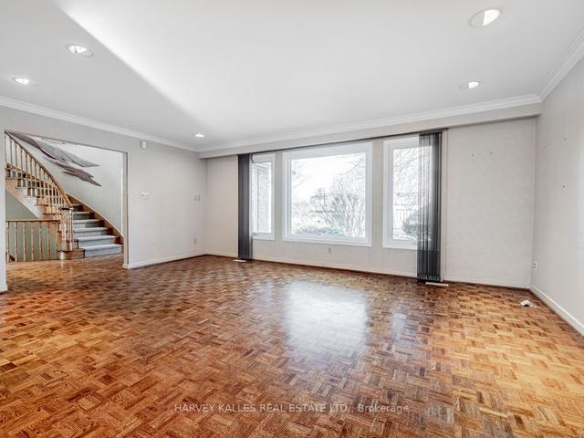 32 Riderwood Dr, House detached with 5 bedrooms, 4 bathrooms and 3 parking in Toronto ON | Image 27