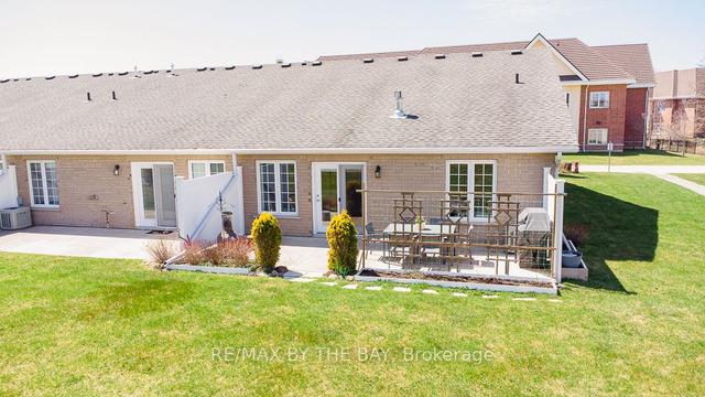 134 Meadow Lane, House attached with 2 bedrooms, 2 bathrooms and 2 parking in Wasaga Beach ON | Image 16