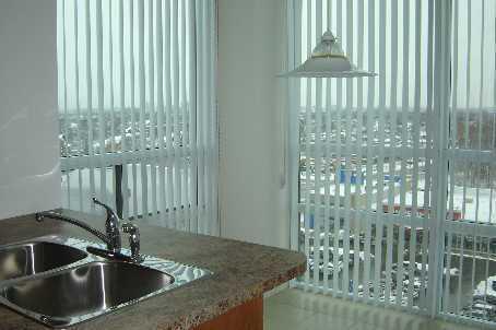 1012 - 68 Grangeway Ave, Condo with 2 bedrooms, 2 bathrooms and 1 parking in Toronto ON | Image 2