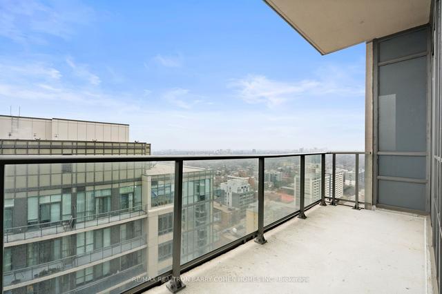 2102 - 500 St Clair Ave W, Condo with 1 bedrooms, 1 bathrooms and 1 parking in Toronto ON | Image 8
