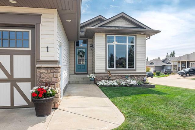 1 Erma Street, House detached with 4 bedrooms, 2 bathrooms and 2 parking in Lacombe AB | Image 2