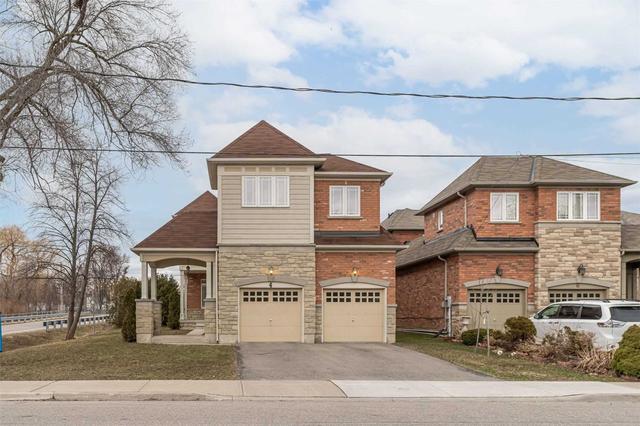 4 Portia St, House detached with 4 bedrooms, 6 bathrooms and 6 parking in Toronto ON | Image 1
