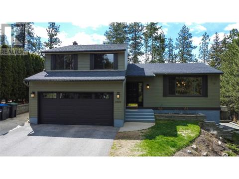 3999 Eastwood Court, House detached with 3 bedrooms, 2 bathrooms and 6 parking in Kelowna BC | Card Image