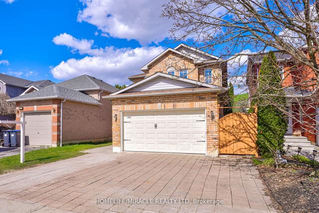 5893 Sidmouth St, House detached with 3 bedrooms, 4 bathrooms and 4 parking in Mississauga ON | Image 12