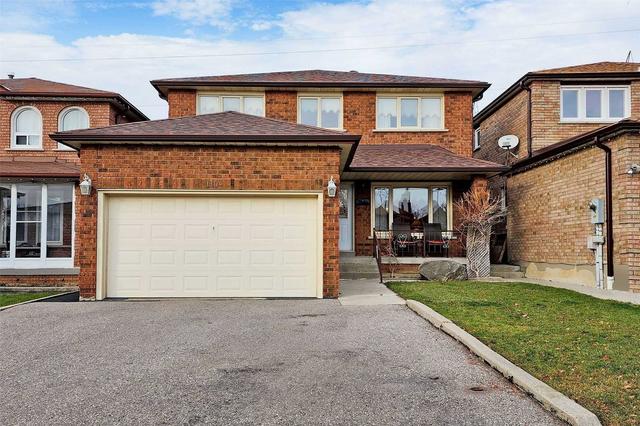 110 Lansbury Dr, House detached with 4 bedrooms, 4 bathrooms and 4 parking in Toronto ON | Card Image