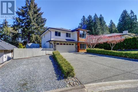 4216 Early Dr, House detached with 4 bedrooms, 3 bathrooms and 7 parking in Nanaimo BC | Card Image