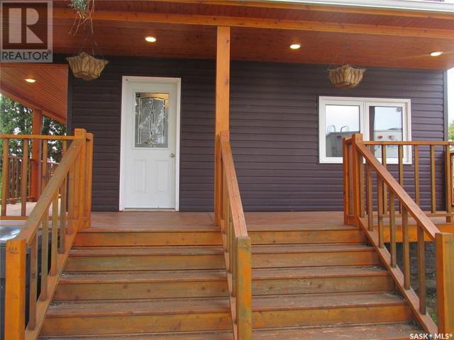 600 8th Avenue W, House detached with 3 bedrooms, 3 bathrooms and null parking in Nipawin SK | Image 7