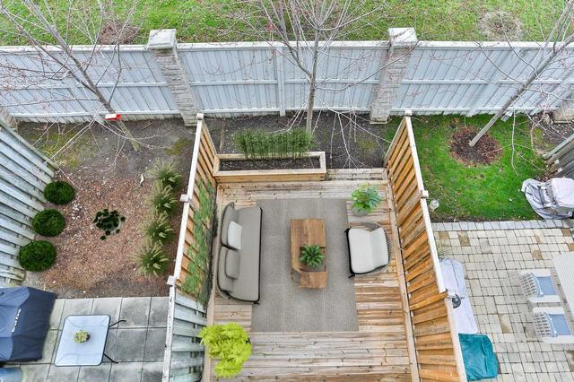29 Birchbank Lane, Townhouse with 3 bedrooms, 3 bathrooms and 2 parking in Toronto ON | Image 10