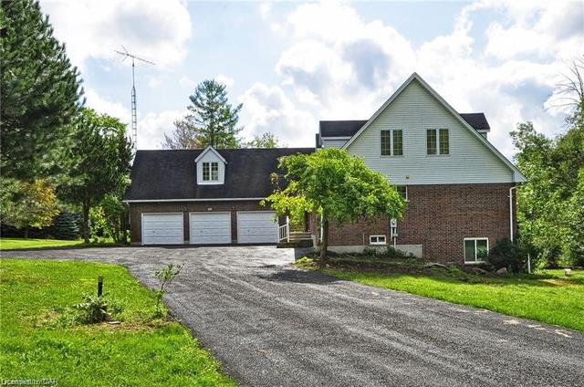 lower - 685 Briardean Road, House detached with 3 bedrooms, 2 bathrooms and 15 parking in Cambridge ON | Image 3