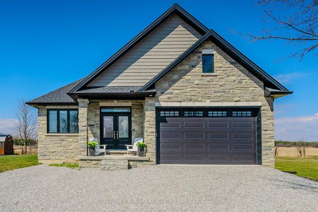 781 South Coast Dr, House detached with 2 bedrooms, 3 bathrooms and 7 parking in Haldimand County ON | Image 1