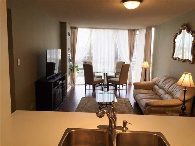 802 - 50 Eglinton Ave W, Condo with 1 bedrooms, 1 bathrooms and 1 parking in Mississauga ON | Image 7