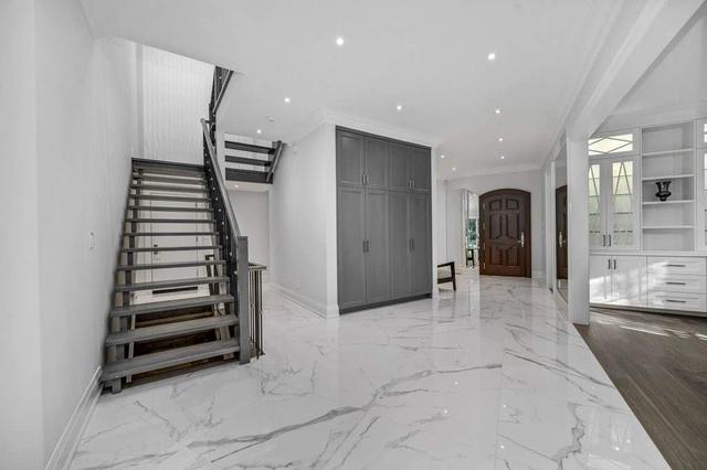 12 Shaver Crt, House detached with 4 bedrooms, 5 bathrooms and 8 parking in Toronto ON | Image 34