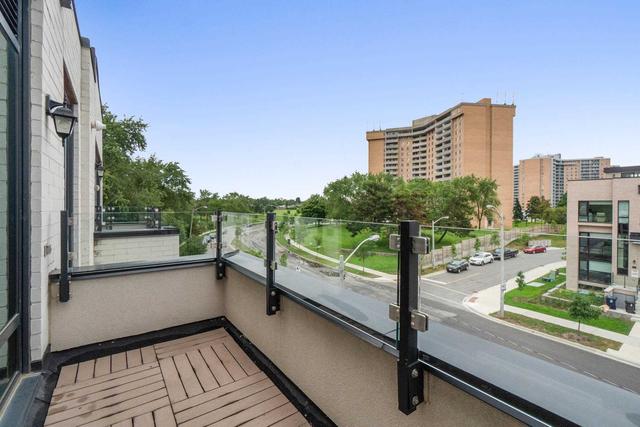 405 - 130 Widdicombe Hill Blvd, Townhouse with 2 bedrooms, 2 bathrooms and 1 parking in Toronto ON | Image 6