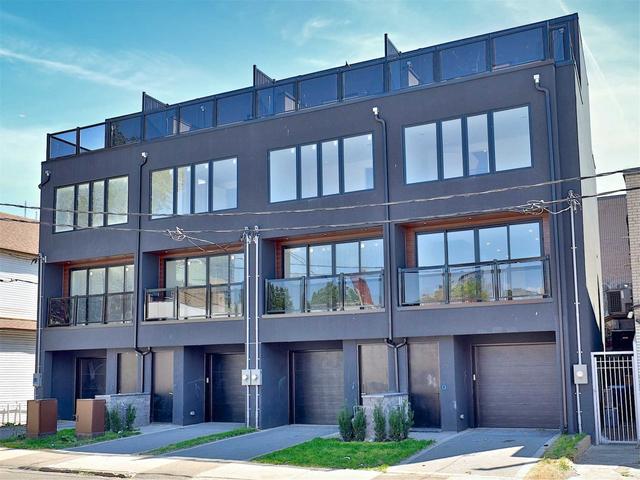 143 D'arcy St, House attached with 3 bedrooms, 2 bathrooms and 2 parking in Toronto ON | Image 1