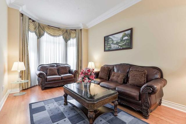 22 Odessa Cres, House detached with 4 bedrooms, 5 bathrooms and 9 parking in Markham ON | Image 25