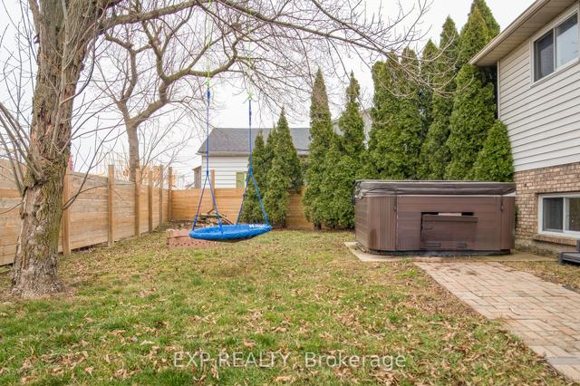 46 Grapeview Dr, House detached with 4 bedrooms, 2 bathrooms and 5 parking in St. Catharines ON | Image 24