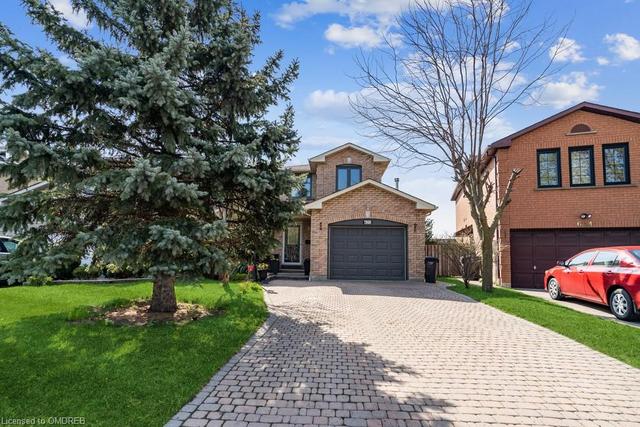 622 Pilcom Court, House detached with 4 bedrooms, 2 bathrooms and 5 parking in Mississauga ON | Image 1