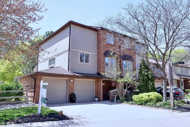 30 - 1180 Walden Circ, Townhouse with 3 bedrooms, 3 bathrooms and 4 parking in Mississauga ON | Image 1