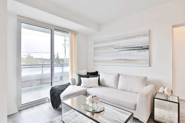 315 - 11611 Yonge St, Condo with 2 bedrooms, 2 bathrooms and 1 parking in Richmond Hill ON | Image 3