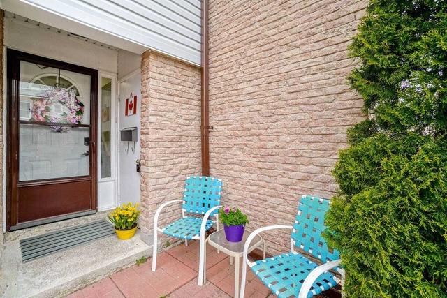 120 - 2440 Bromsgrove Rd, Townhouse with 3 bedrooms, 2 bathrooms and 2 parking in Mississauga ON | Image 12