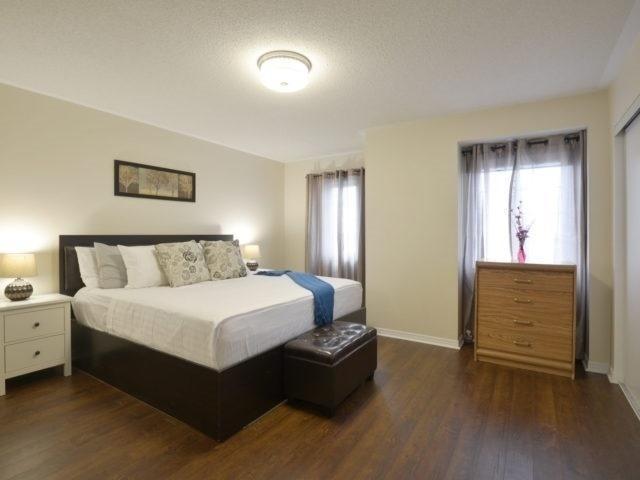 793 Candlestick Circ, House attached with 3 bedrooms, 4 bathrooms and 1 parking in Mississauga ON | Image 13