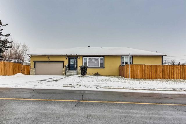 192 Overbrook Pl, House detached with 3 bedrooms, 3 bathrooms and 4 parking in Toronto ON | Image 1