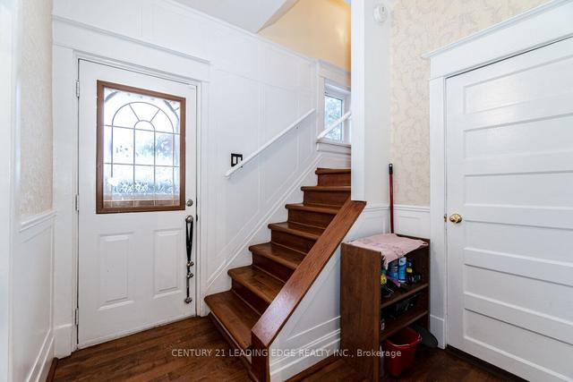 32 Elliott St, House detached with 4 bedrooms, 2 bathrooms and 3 parking in Brampton ON | Image 13