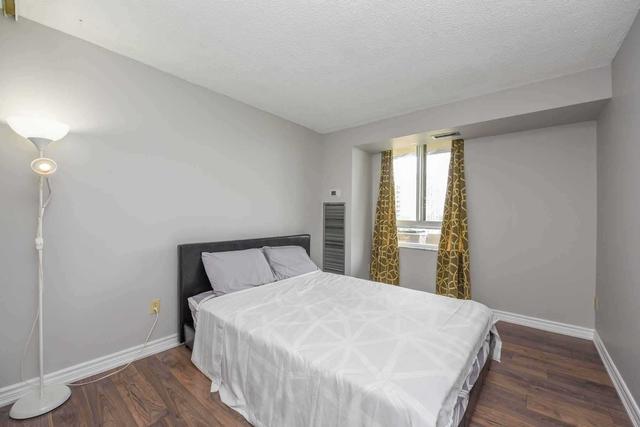 1109 - 5 Lisa St, Condo with 3 bedrooms, 2 bathrooms and 1 parking in Brampton ON | Image 20