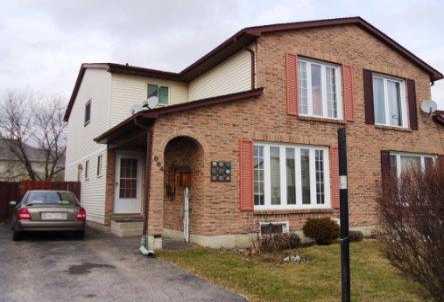 864 Monaghan Ave, House semidetached with 3 bedrooms, 4 bathrooms and 2 parking in Oshawa ON | Image 1