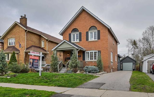 605 Masson St, House detached with 3 bedrooms, 2 bathrooms and 4 parking in Oshawa ON | Image 1