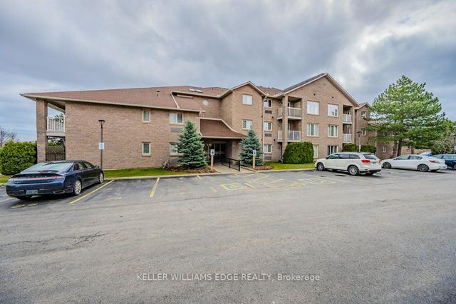 35 - 3050 Pinemeadow Dr, Condo with 2 bedrooms, 2 bathrooms and 1 parking in Burlington ON | Image 1