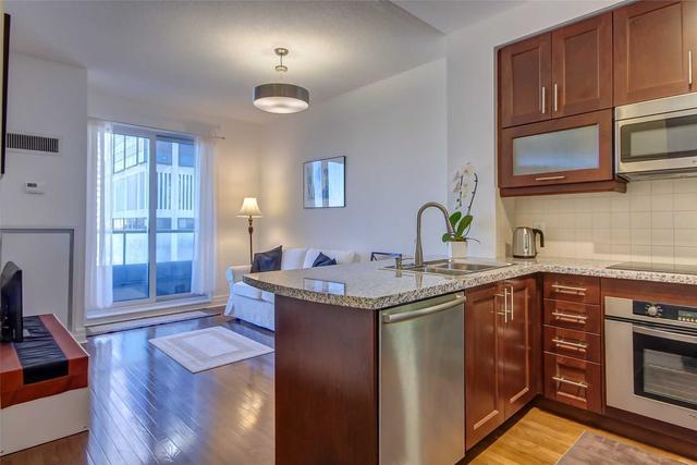 2403 - 35 Balmuto St, Condo with 1 bedrooms, 1 bathrooms and 0 parking in Toronto ON | Image 12