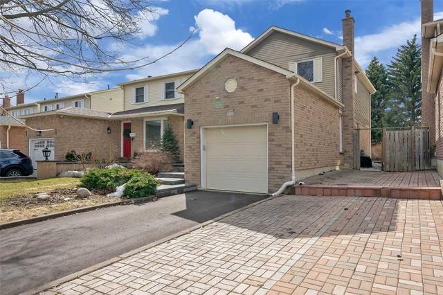 48 Raleigh Cres, House attached with 3 bedrooms, 2 bathrooms and 3 parking in Markham ON | Image 23