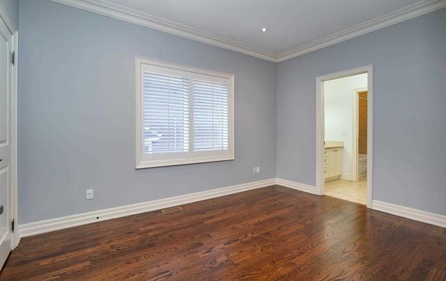 128 Willow Ave, House detached with 4 bedrooms, 5 bathrooms and 2 parking in Toronto ON | Image 5
