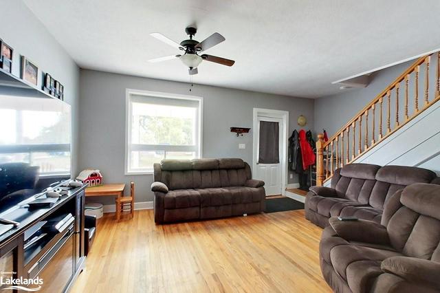 187 Boucher Street E, House detached with 2 bedrooms, 2 bathrooms and 2 parking in Meaford ON | Image 6